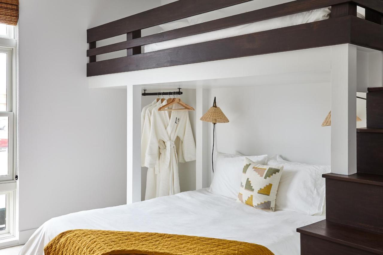 Lokal Hotel Cape May Eksteriør bilde
